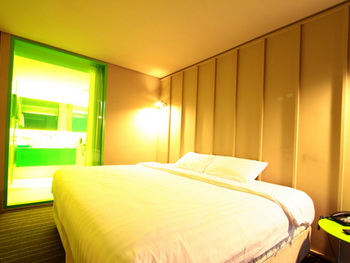 Thailand, Bangkok, The Heritage Bangkok Silom